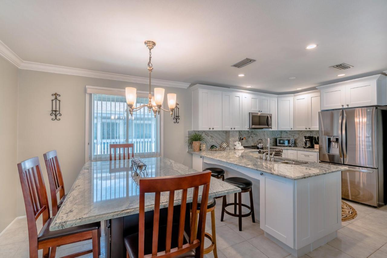 Shore Haven Unit 5A Clearwater Beach Exterior photo